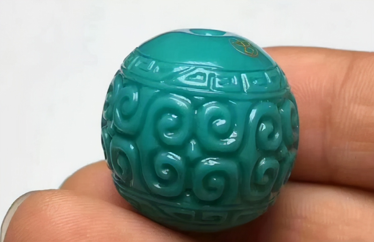 简单有效的分辨绿松石真假的方法,如何辨别绿松石的真假方法