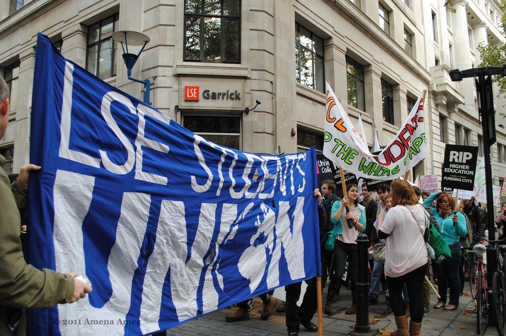 英国大学生申请难度,这两所英国大学申请门槛大幅提高