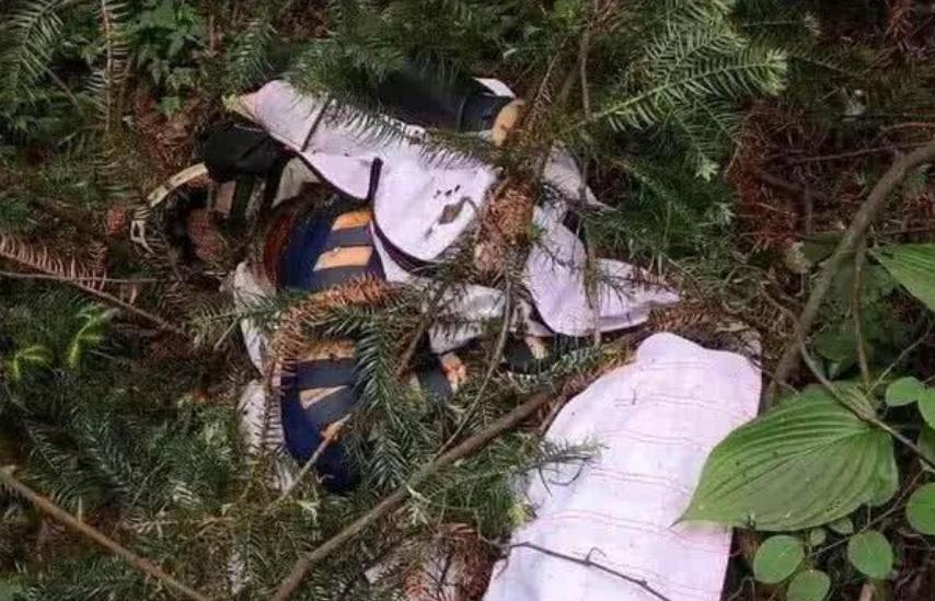 2020年,大四女生刘安在天门山翼装飞行时遇难,极限运动值得吗?