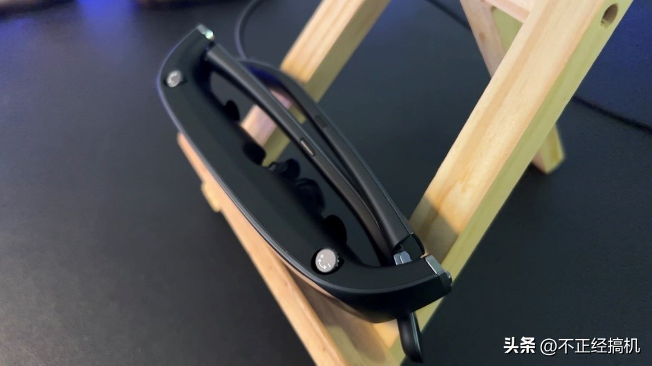 华为智能观影眼镜，便携的看片神器！这很“格拉斯”！