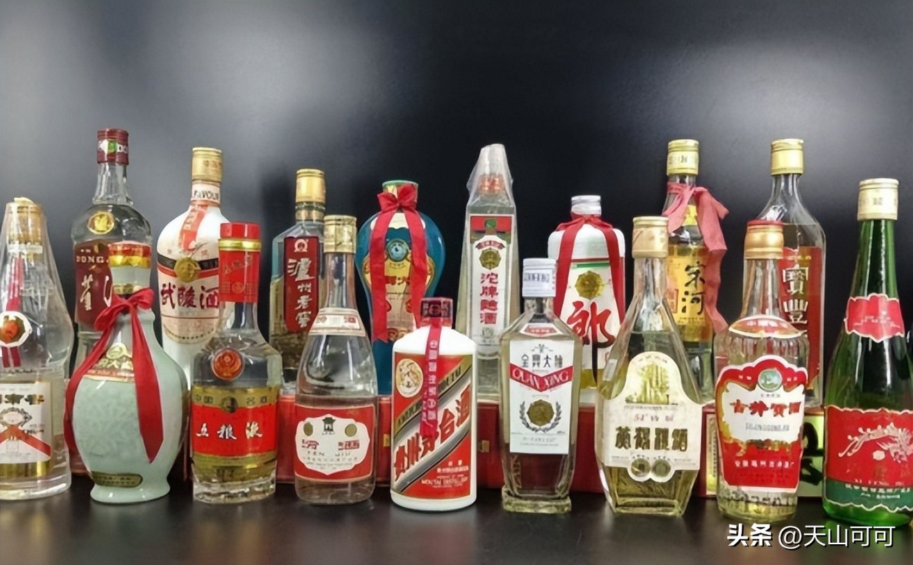 250元左右公认十款性价比高的白酒,300元内公认十款性价比高的白酒