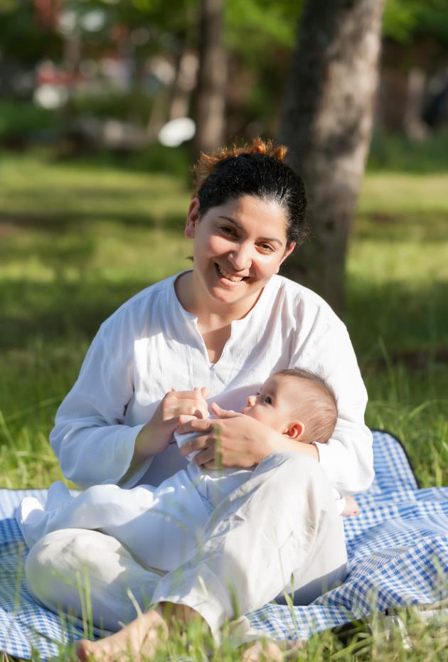 宝宝不正确吃母乳方式如何解决,母乳喂养常见的4个问题