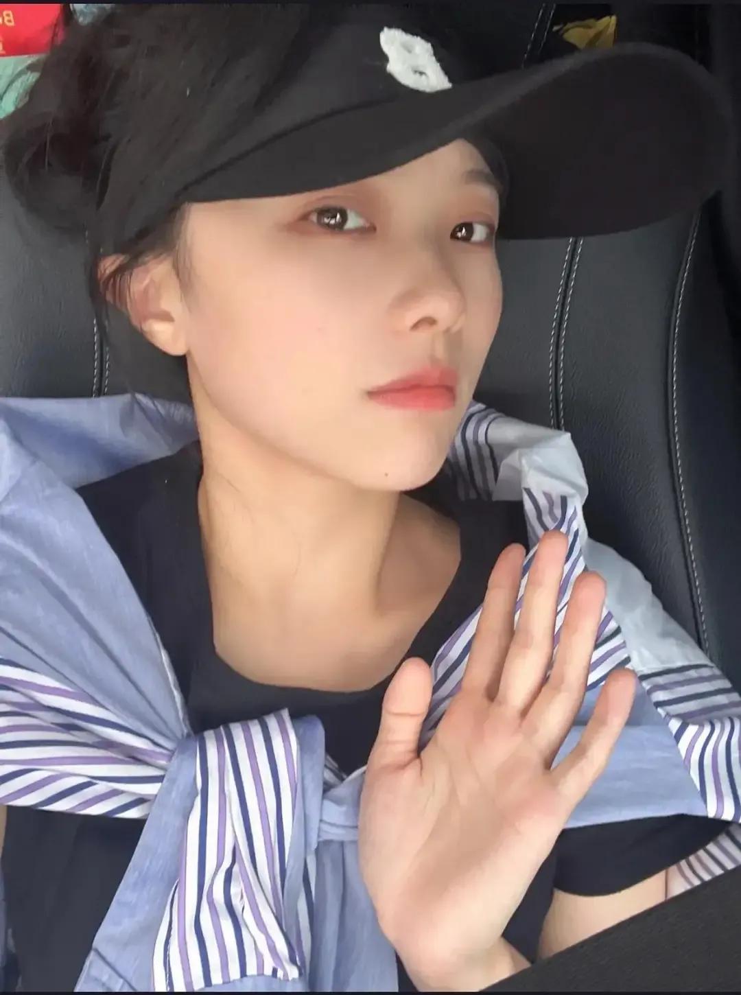 挖呀挖黄老师为什么走红,挖呀挖黄老师为啥会火