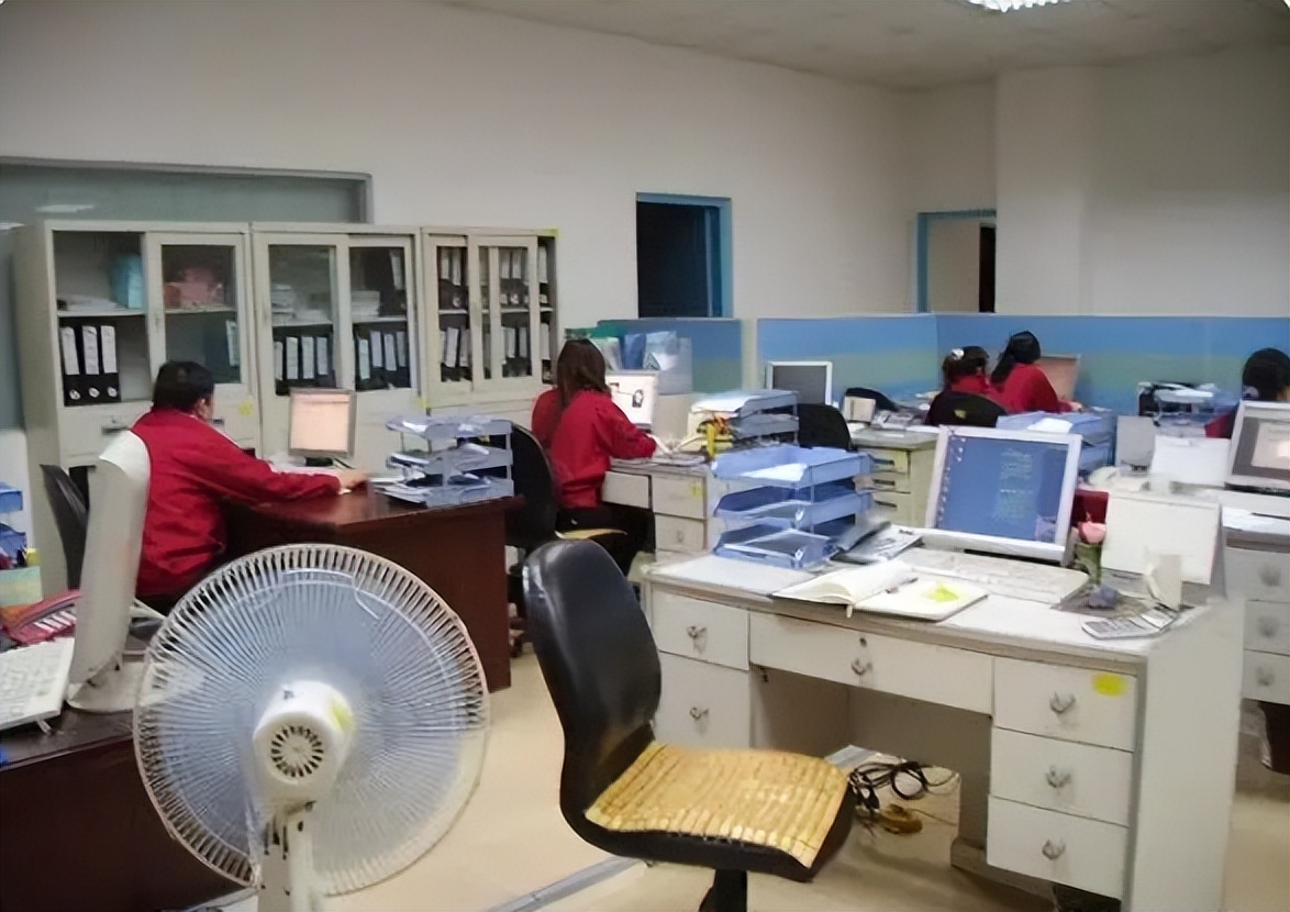 农村大学生买不起房,大学生上学期间如何有稳定的收入