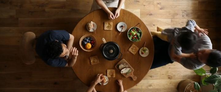 小户型用圆形餐桌还是方形桌,方形餐桌和长方形餐桌哪个更实用