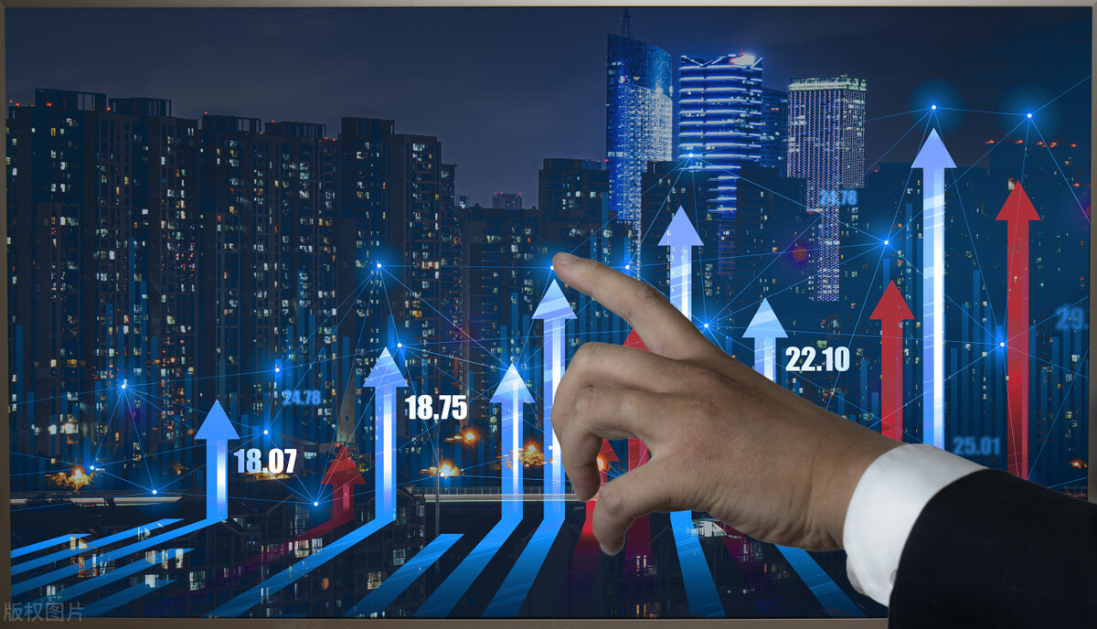 跳槽看工资还是发展机会,跳槽转行做什么好