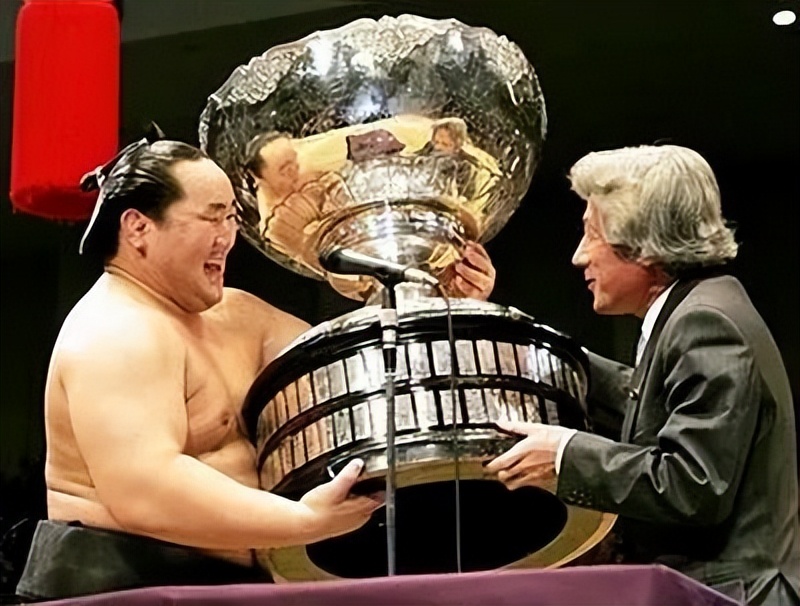 去日本读高中需要多少钱,日本读高中真实感受