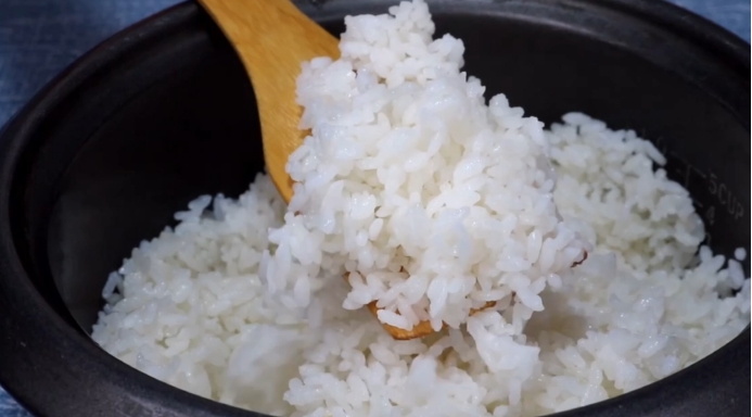 蒸米饭香的诀窍,蒸米饭好吃的秘诀图片