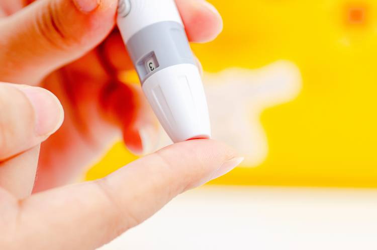 爱奥乐测血糖仪器,爱奥乐血糖仪准确度评测