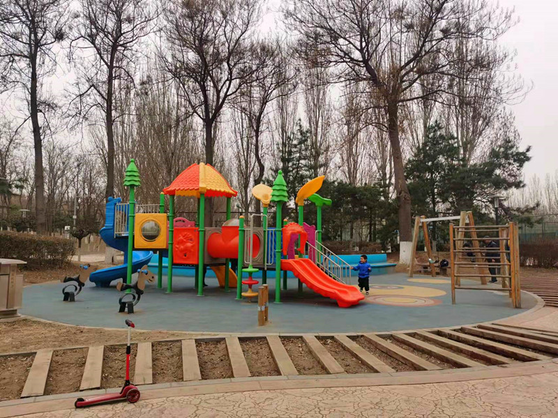 地铁达道附近有公园吗,地铁直达的昆明湿地公园