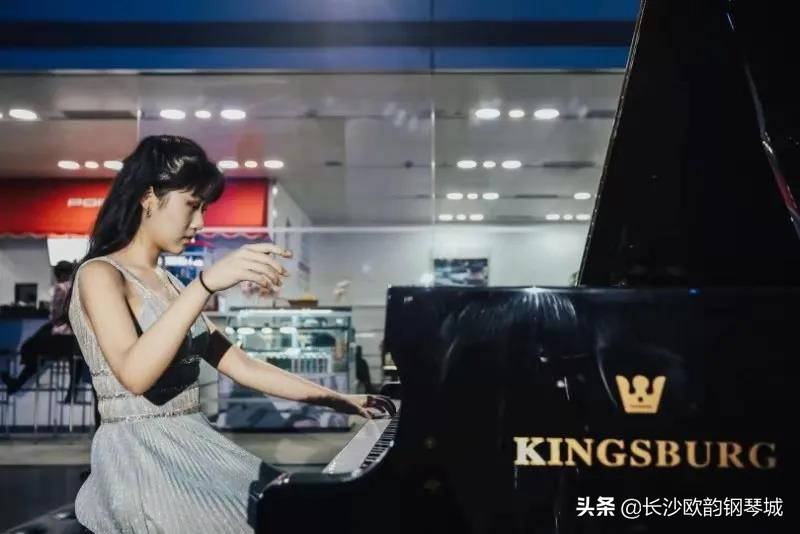 钢琴价格一般多少钱一台,报钢琴班一般价格多少