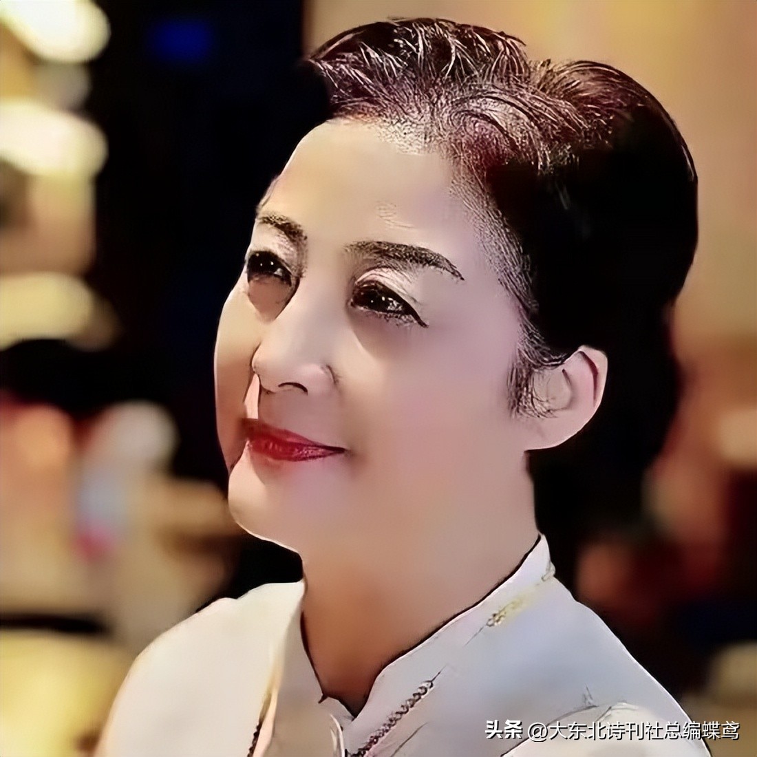 《最是多情中秋月》文/周峰朗诵/刘蕾蕾