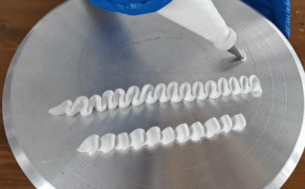 蛋糕渐变用什么裱花嘴,做蛋糕裱花嘴最实用的是哪种