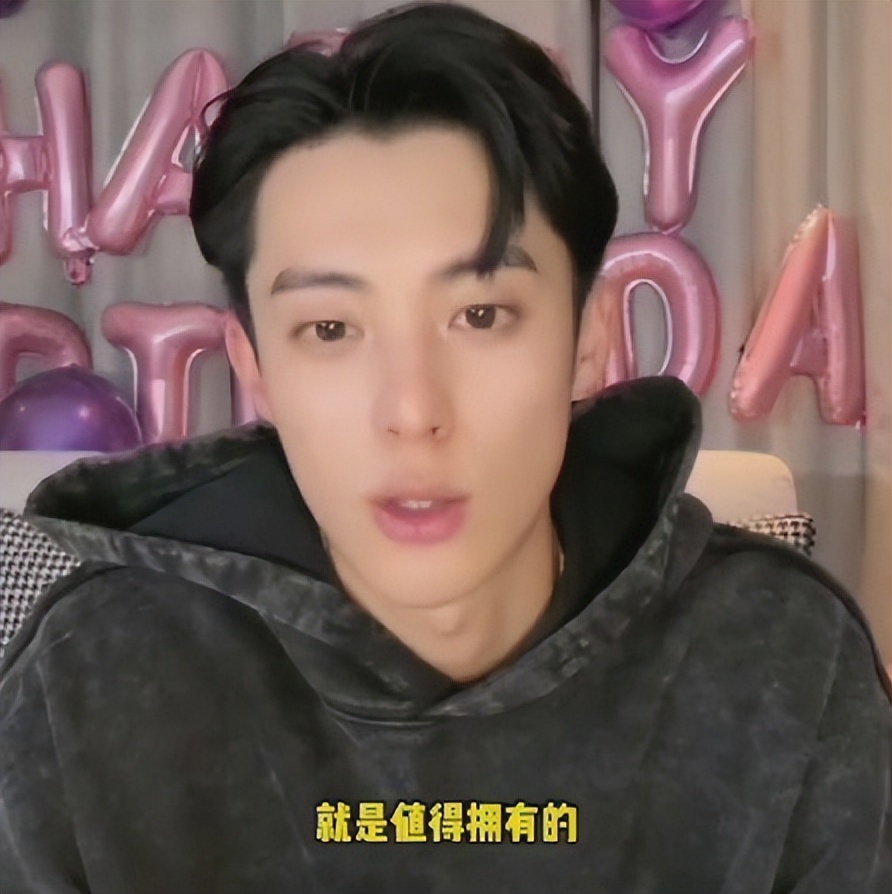 鹿晗潮牌服饰遭吐槽原视频,鹿晗卖货爆火