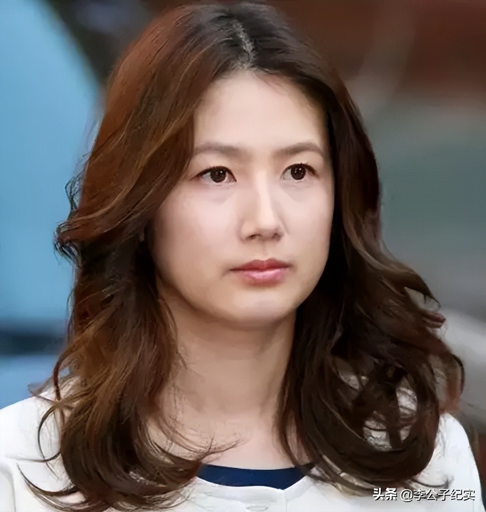 韩国李英爱的情史,韩国国民初恋李英爱