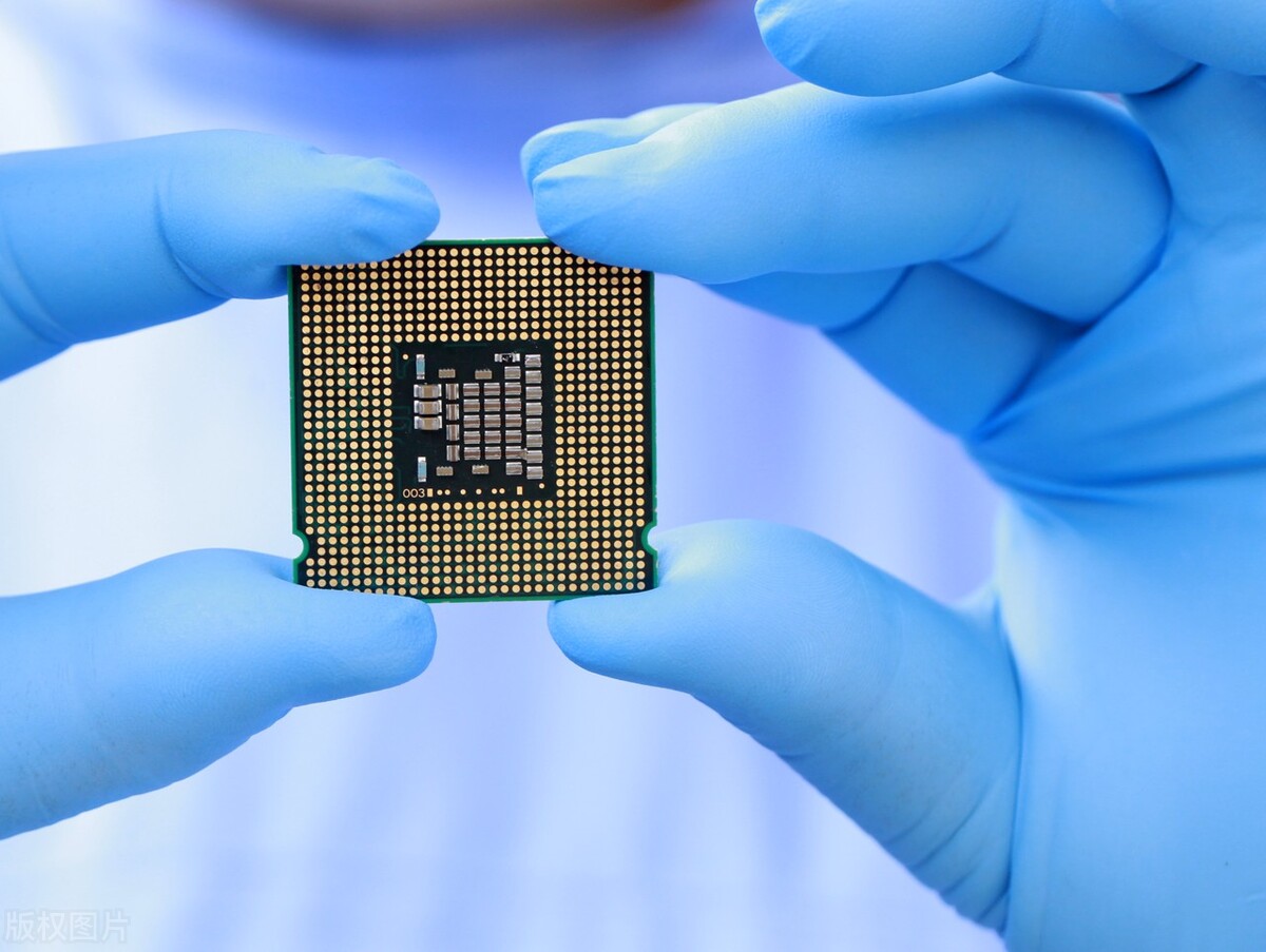 电脑显示器耗电量多少,家庭用台式电脑耗电量