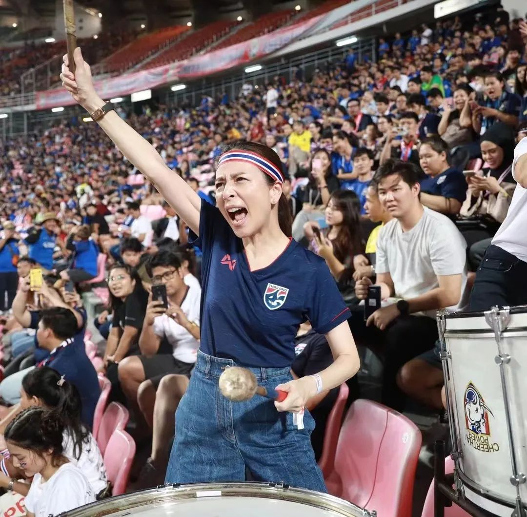 泰国第一华裔名媛,56岁泰国名媛