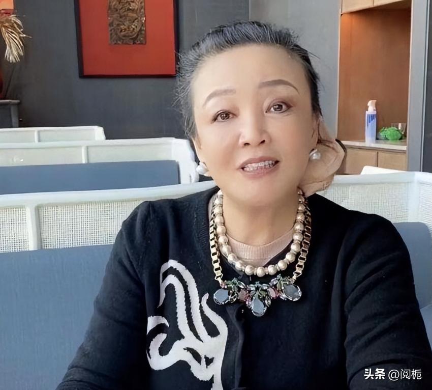 张兰：巅峰25亿身价，却被资本做空一无所有，64岁卷土重来