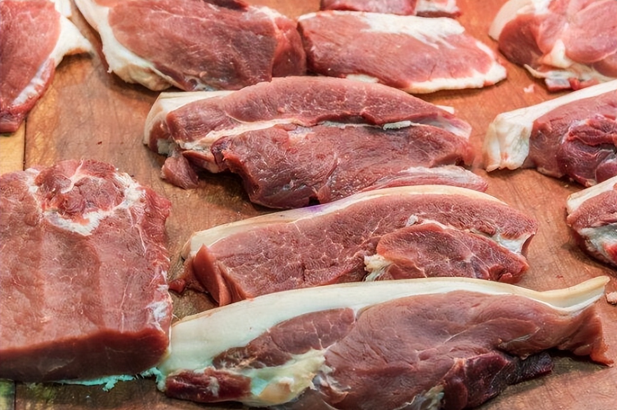 尸体药水泡海鲜，“色素”鸡蛋再现，315未曝光的菜场内幕太吓人