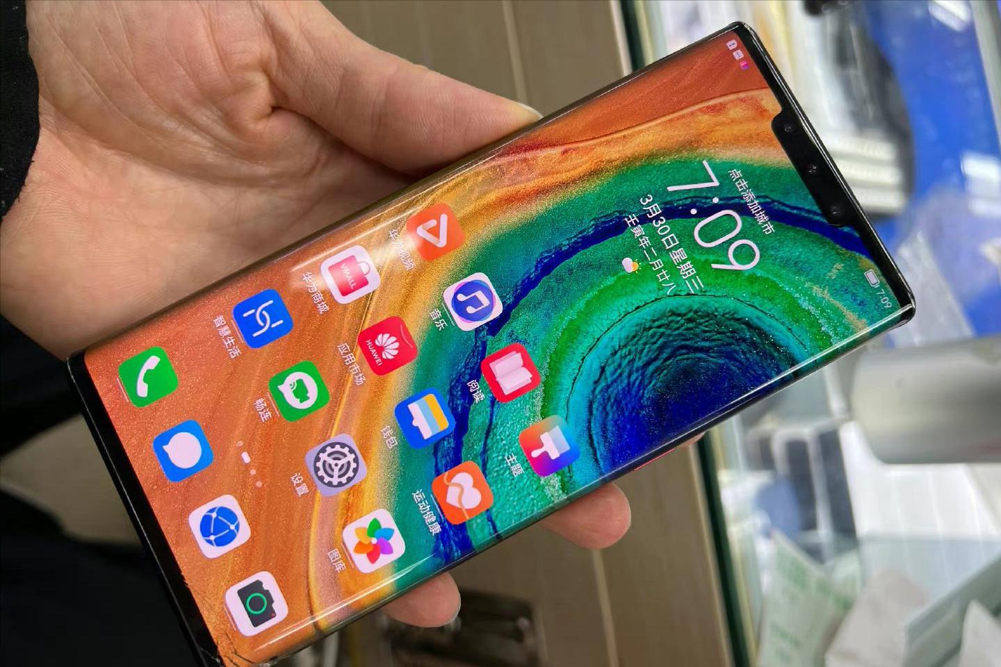 华为悄悄“上架”5G手机，麒麟旗舰芯加持，仅售3089元还现货！