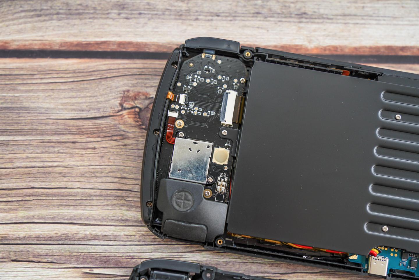 ayaneo安卓掌机评测,ayaneo2掌机深度测评