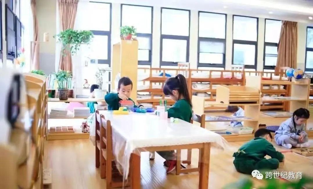 蒙氏教育培养孩子们的秩序感,蒙氏教育如何教育不同年龄段孩子