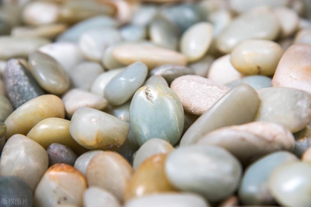 腿酸胀难受怎么缓解静脉曲张,单腿小腿酸胀发麻是静脉曲张吗