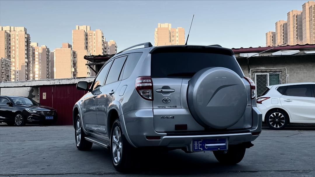 rav4旧款车怎么样,老款rav4翻修