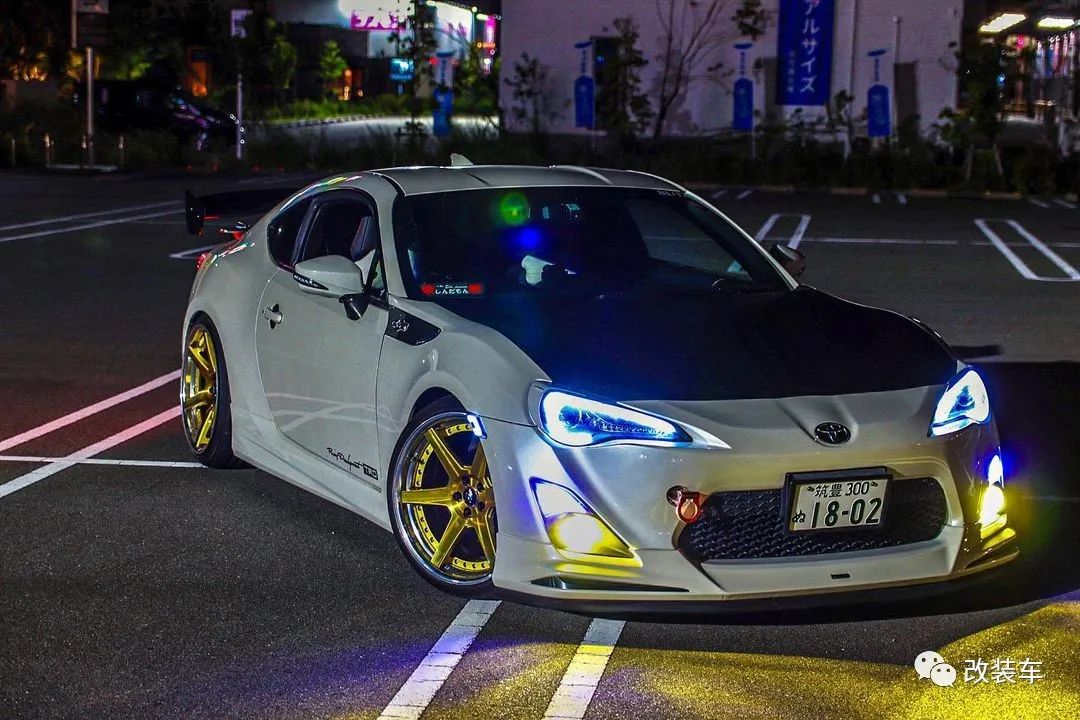 头文字d的女朋友,头文字d里面gt86的车主