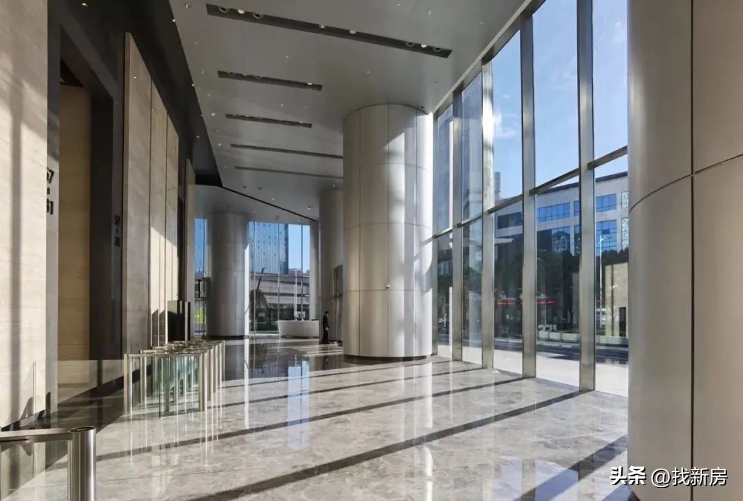 九龙仓苏州国际金融中心多高,九龙仓苏州国际金融中心最顶层