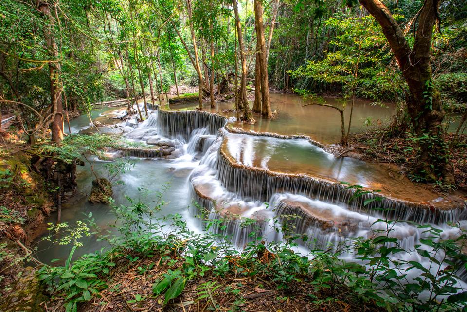 李商隐的夜雨寄北表达什么,唐诗三百首夜雨寄北李商隐