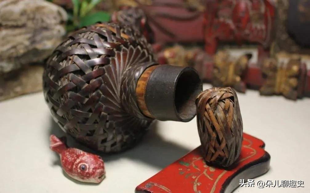 老太太带着文绣的金钗鉴宝,大爷戴金锭鉴宝专家价值无法估量