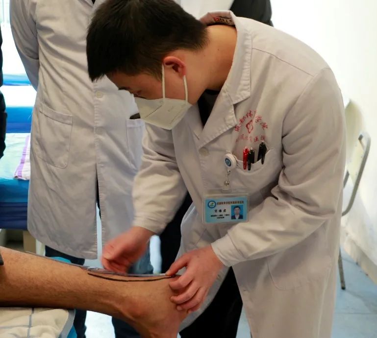 哈达迪姚明亚洲第一中锋,哈达迪跟腱断裂