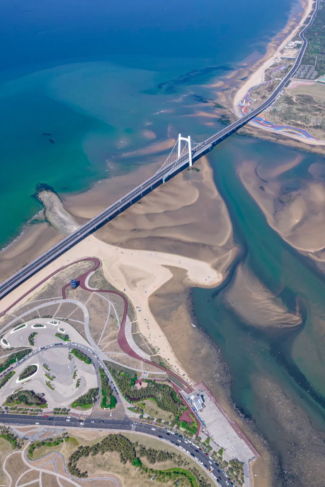 一到夏天，烟台就成了人们心心念念的消暑天堂！