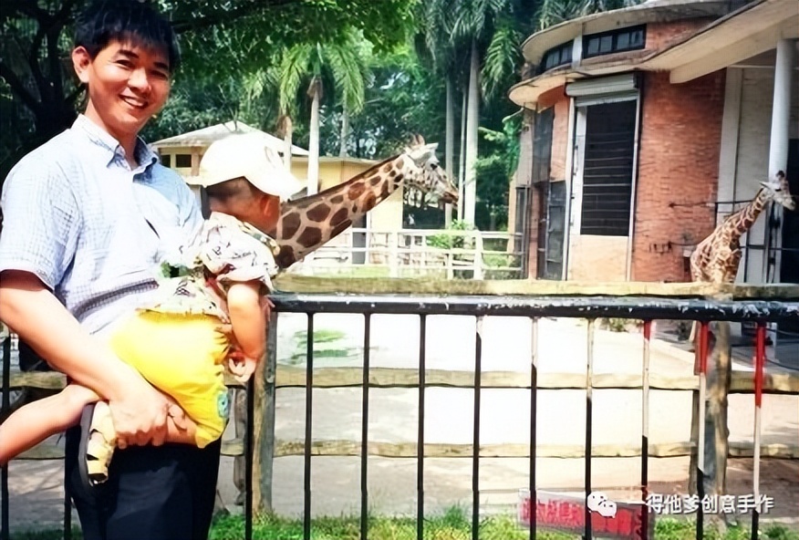 广州单亲爸爸花高价培养儿子，拒绝再婚，19岁儿子留学后却自杀了