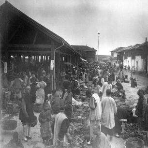 日军日记：*安妇慰**不服从管教，我很愤怒，用*刀刺**插入她的*体下**