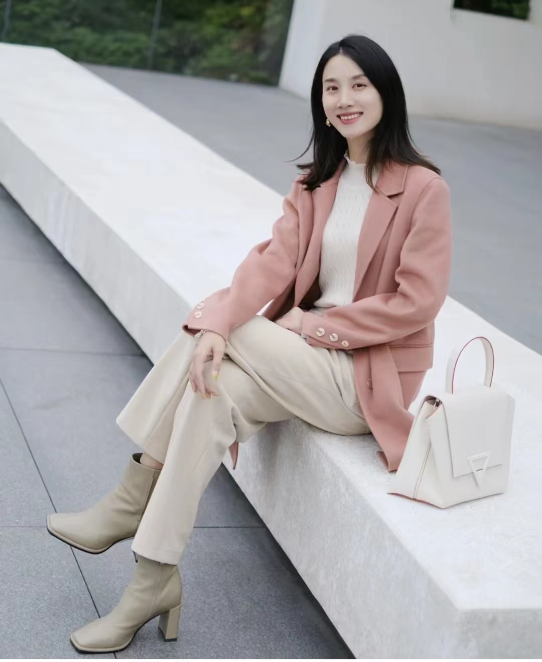 粉色搭配什么颜色显高级,粉色跟什么颜色搭配显高级