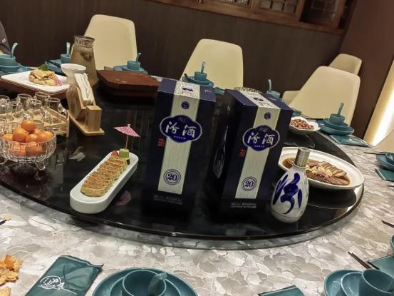 陪领导去的酒局怎么喝酒,陪领导参加酒局应注意哪些