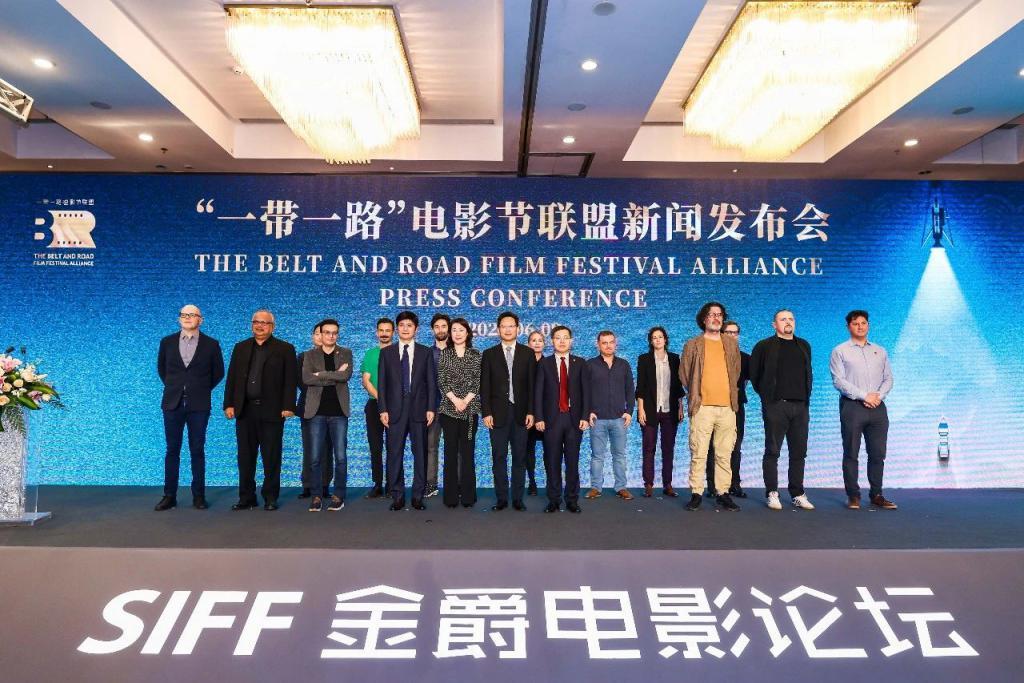 上影节解析华语电影新趋势,上影节看迷途中的电影产业