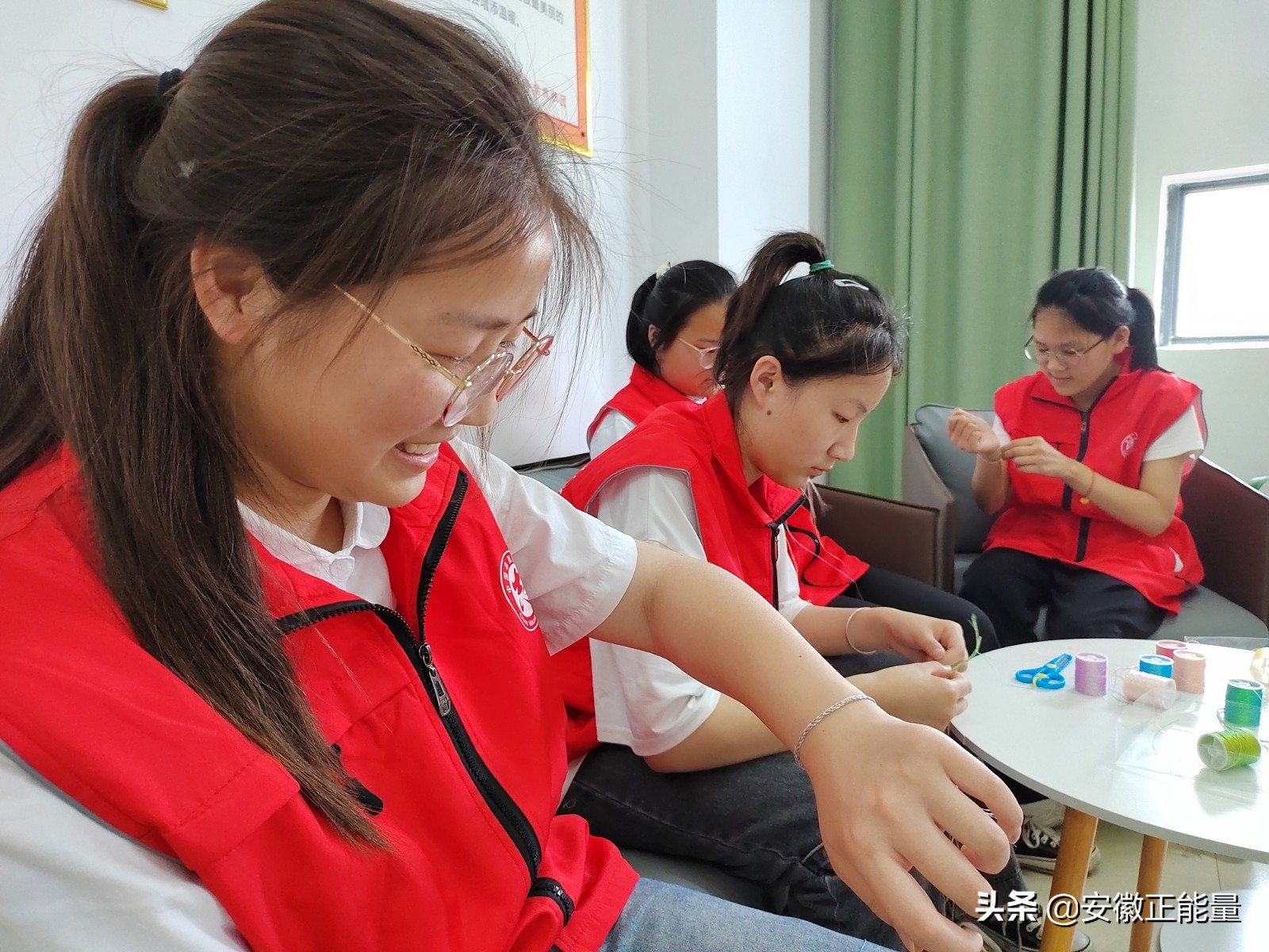 五彩手绳女款端午脚链,带木莲蓬的端午五彩手绳