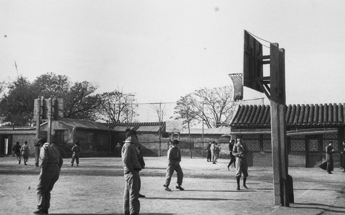 纳粹德国屠杀犹太女人,变态纳粹