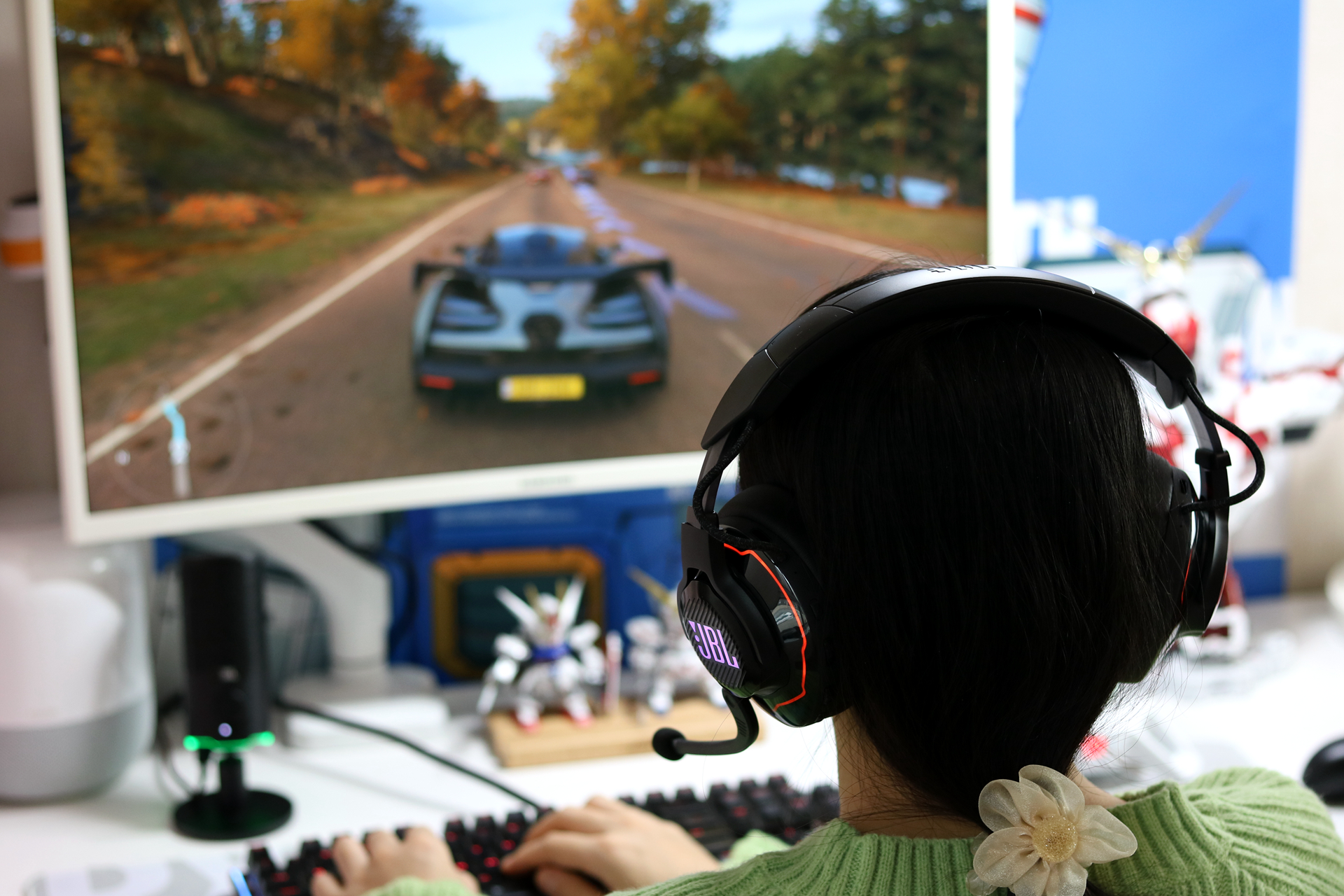 jbl头戴式耳机评测,2000元买头戴耳机值吗