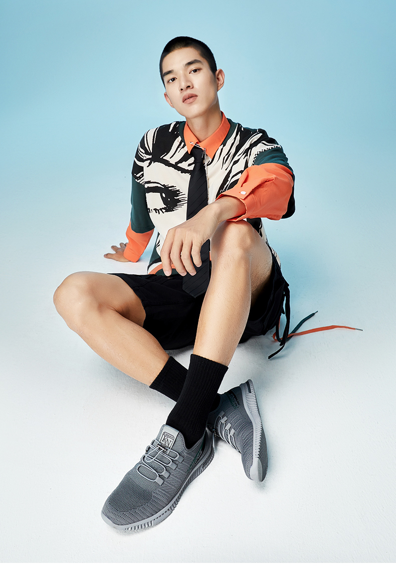 50岁男人穿什么鞋子好看又百搭,中年男士穿什么样的鞋好