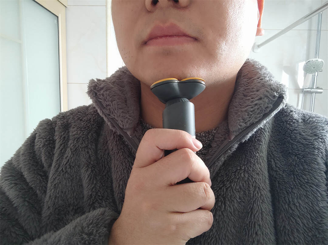 奔腾剃须刀pq3906,奔腾往复式剃须刀评测