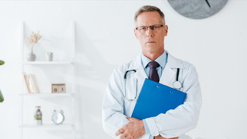 他汀类降血脂药哪种副作用最小,降血脂他汀好还是贝特类药好