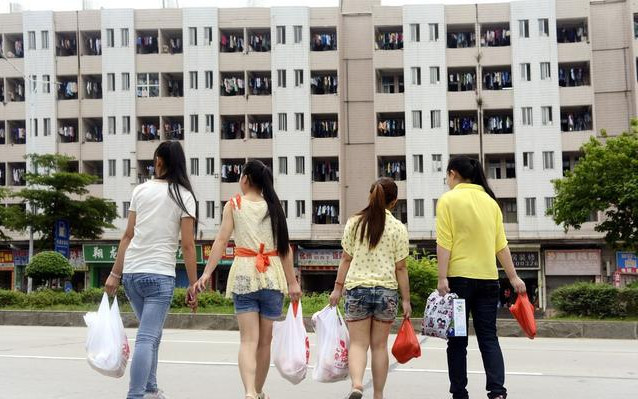 00后在工厂打工颠覆你的三观,打工妹的真实吐槽