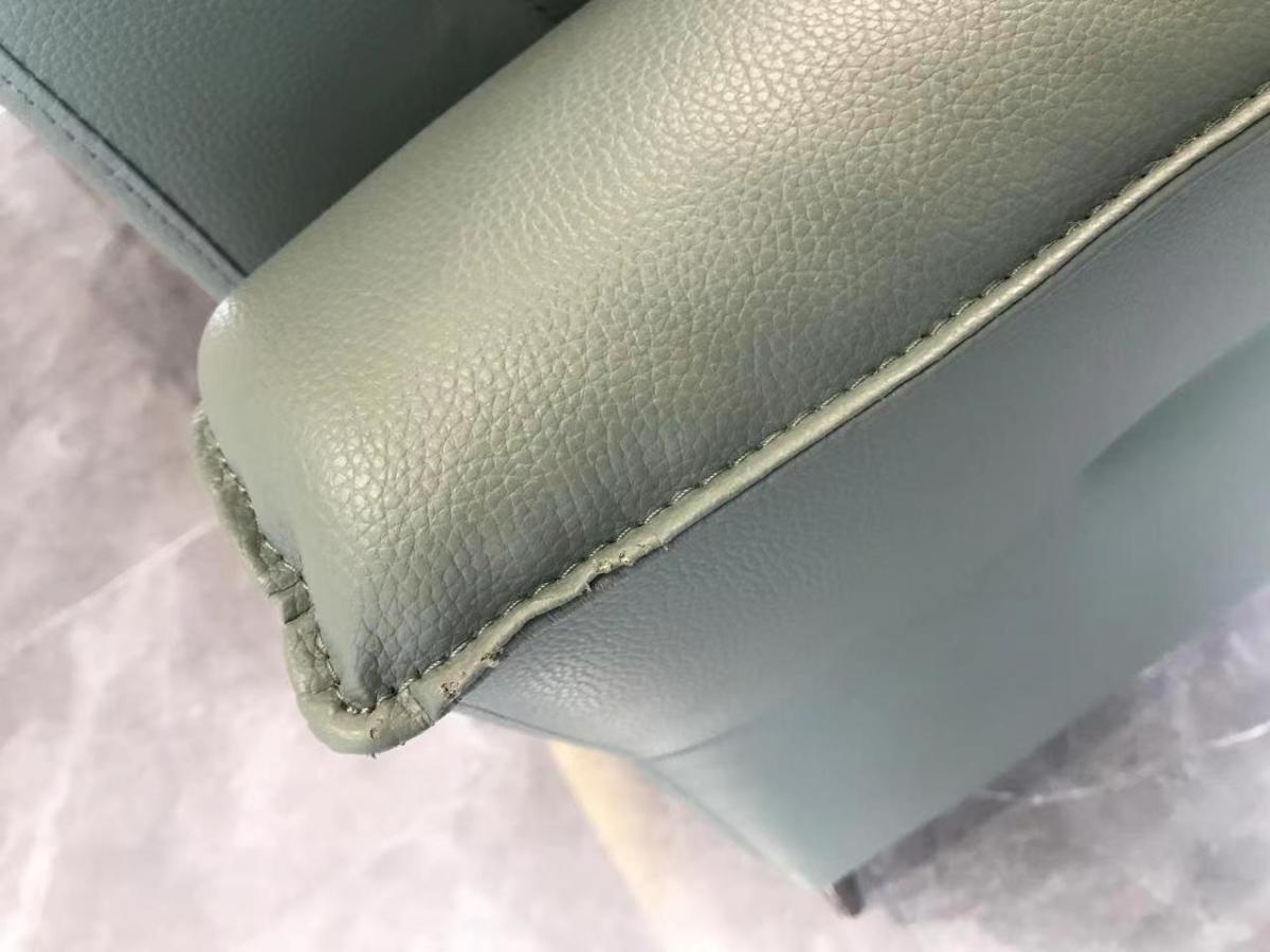 郑州一市民购买实木家具,郑州1万买家具