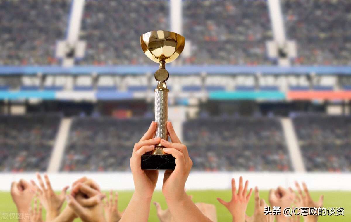 足球深入交流,当我们谈论足球时我们在谈论什么