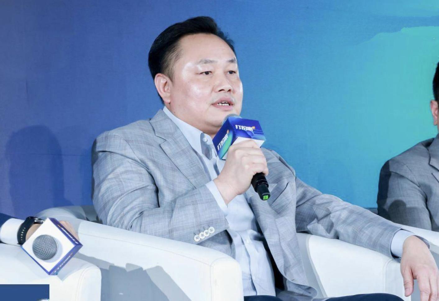 一年减持70亿股，套现数十亿港元，首富黄光裕“黄粱一梦”