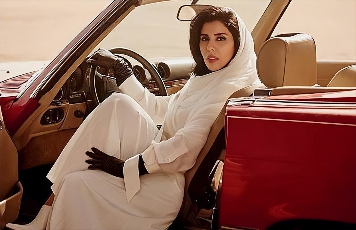 沙特养不起王妃,沙特王室王妃欠债